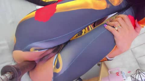 Halie  online show from November 12, 1:50 am