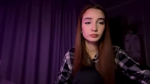 Snapshot of halliemcanaw chatting on November 19, 7:36 pm Holly online show from November 19, 7:36 pm