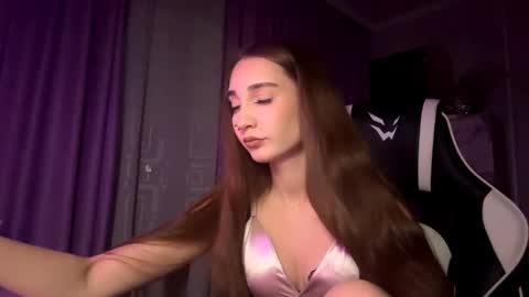 Snapshot of halliemcanaw chatting on December 14, 9:08 pm Holly online show from December 14, 9:08 pm