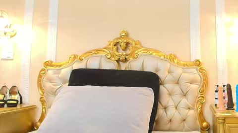 Hallie Stone online show from March 20, 12:21 pm