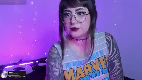 Snapshot of hallucigenia_sparza chatting on June 11, 11:52 am Hallu online show from June 11, 11:52 am
