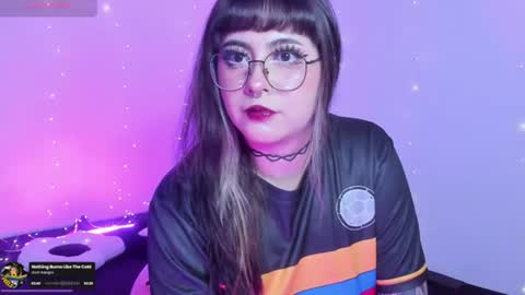 Snapshot of hallucigenia_sparza chatting on June 17, 10:00 pm Hallu online show from June 17, 10:00 pm