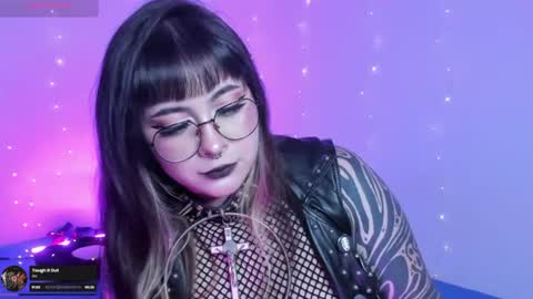 Snapshot of hallucigenia_sparza chatting on July 24, 11:14 pm Hallu online show from July 24, 11:14 pm