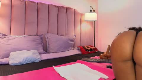  Hally Bans  online show from September 20, 12:06 pm