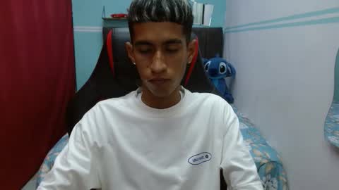 hamcummboy20 online show from March 5, 5:25 am