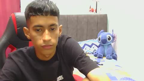 Snapshot of hamcummboy20 chatting on May 15, 11:23 pm hamcummboy20 online show from May 15, 11:23 pm