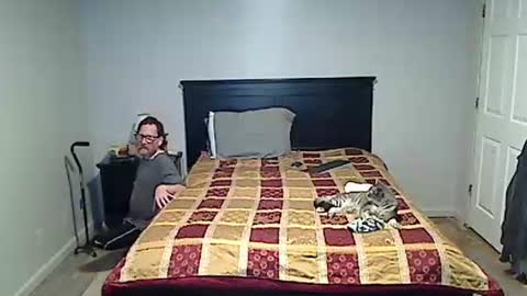 hammerthatthang73 online show from April 7, 6:14 am