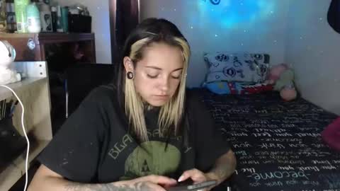 Hanya online show from April 22, 6:09 pm