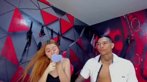 Hana and Zeta online show from December 22, 12:35 pm