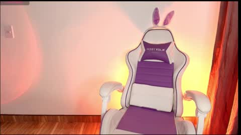 Snapshot of hana_garcia chatting on February 13, 10:33 pm Hana Garcia online show from February 13, 10:33 pm