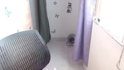 Snapshot of hana_garcia chatting on October 5, 8:18 pm Hana Garcia online show from October 5, 8:18 pm