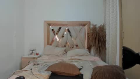 Snapshot of hana_montess chatting on January 13, 2:07 am Hana Montes- online show from January 13, 2:07 am