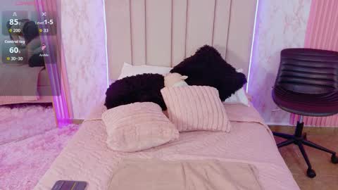 Hanna Rosse online show from October 17, 1:14 pm