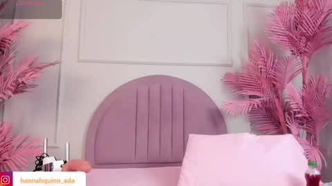 hanaahquinn online show from December 19, 11:39 am