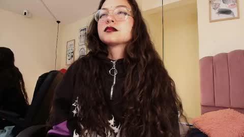 hanabie_ online show from April 14, 3:12 am