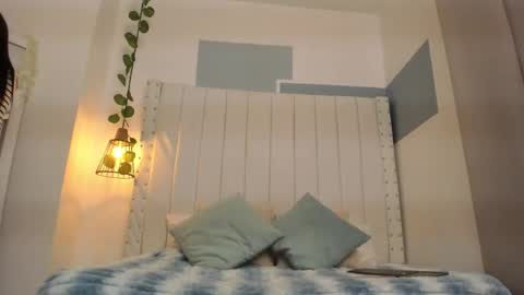 hanah_gray online show from February 17, 11:07 am