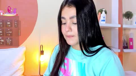 Snapshot of hanah_greey chatting on January 7, 2:08 pm HANAH online show from January 7, 2:08 pm