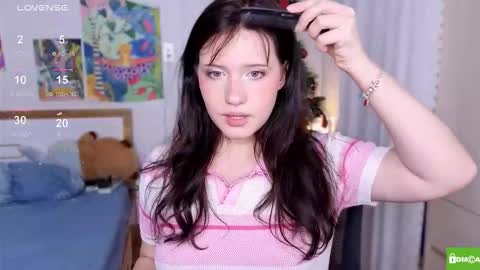 Snapshot of hanahwoods chatting on November 30, 2:10 pm hanahwoods online show from November 30, 2:10 pm