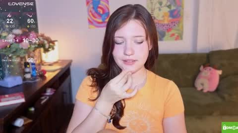 hanahwoods online show from March 28, 1:43 pm