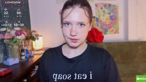 hanahwoods online show from April 4, 2:32 am