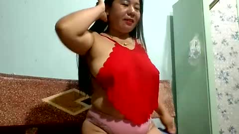 Snapshot of hanana_zz chatting on June 23, 10:02 am hanana_zz online show from June 23, 10:02 am