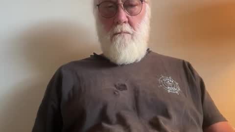 handful57345 online show from June 2, 6:32 pm