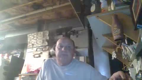 Snapshot of handiemanhere chatting on May 3, 2:50 am naked man online show from May 3, 2:50 am