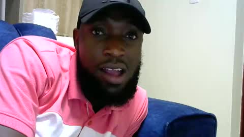 Snapshot of handsome_king30 chatting on December 7, 4:25 pm handsome king online show from December 7, 4:25 pm