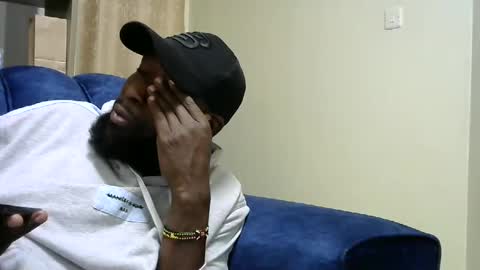 Snapshot of handsome_king30 chatting on December 11, 6:31 pm handsome king online show from December 11, 6:31 pm