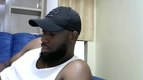 Snapshot of handsome_king30 chatting on December 19, 6:45 am handsome king online show from December 19, 6:45 am