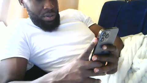 Snapshot of handsome_king30 chatting on September 24, 9:45 am handsome king online show from September 24, 9:45 am