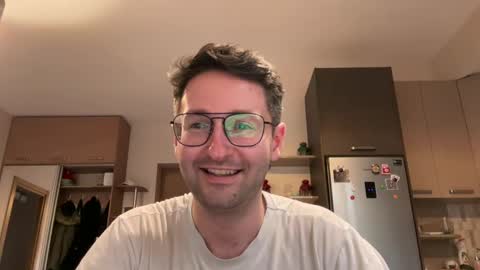 Snapshot of handsome_sasha chatting on February 19, 1:06 pm Sasha online show from February 19, 1:06 pm