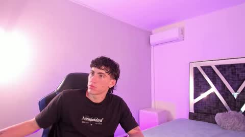 leonardfarrucknick and otis online show from February 10, 2:59 am