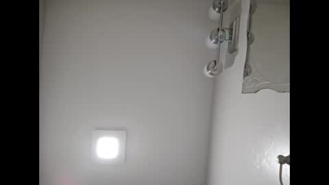 Handsomedaddy198923 online show from February 17, 7:38 am