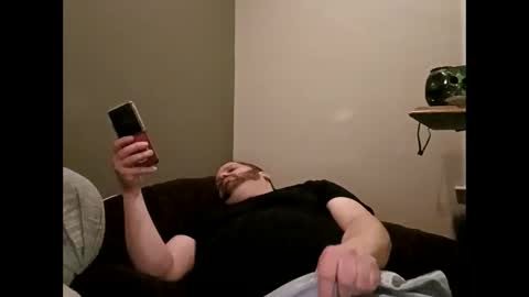 Handsomedaddy198923 online show from April 13, 4:40 am