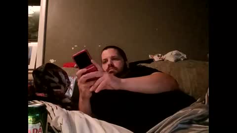 Handsomedaddy198923 online show from May 31, 7:37 am