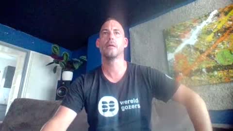 Snapshot of handsomeguy4ever chatting on August 2, 5:33 pm handsomeguy4ever online show from August 2, 5:33 pm
