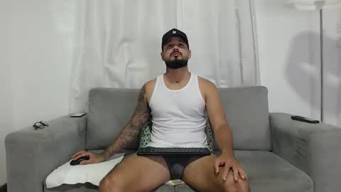 Snapshot of handsomen69 chatting on February 10, 3:21 am Handsomen online show from February 10, 3:21 am