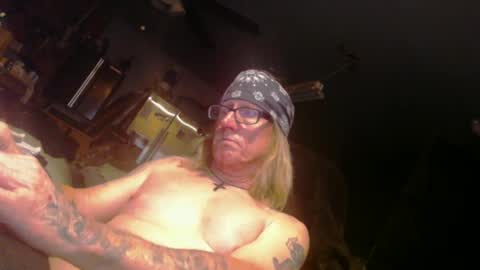 Snapshot of handyman5303 chatting on March 5, 6:01 am Handystudman online show from March 5, 6:01 am