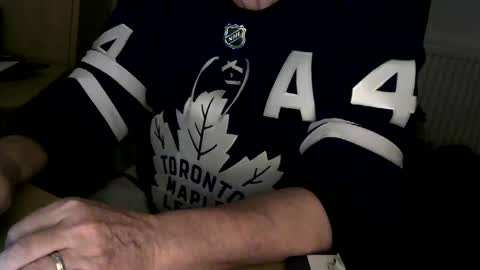 Snapshot of handz2 chatting on January 9, 5:00 pm handz2 online show from January 9, 5:00 pm