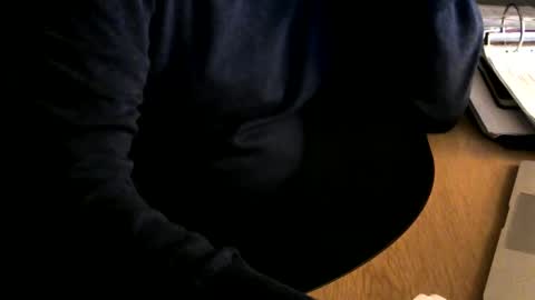 Snapshot of handz2 chatting on February 8, 5:29 pm handz2 online show from February 8, 5:29 pm