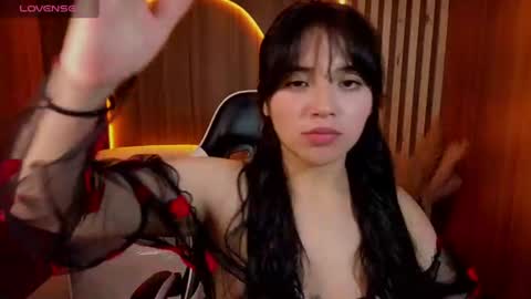 Snapshot of hani_amber_tx chatting on June 20, 12:47 am Follow me.. Live 730 to 1400 online show from June 20, 12:47 am