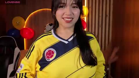 Snapshot of hani_amber_tx chatting on June 23, 7:56 pm Follow me.. Live 730 to 1400 online show from June 23, 7:56 pm