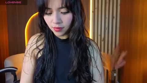 Snapshot of hani_amber_tx chatting on June 25, 12:42 pm Follow me.. Live 730 to 1400 online show from June 25, 12:42 pm