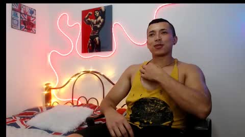 Snapshot of hank_fuller01 chatting on February 28, 2:20 am Hank online show from February 28, 2:20 am