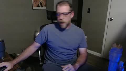 Snapshot of hankjohnson33 chatting on November 23, 4:56 am Hank Johnson online show from November 23, 4:56 am