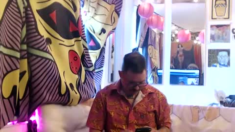 Snapshot of hankrams chatting on December 23, 5:43 pm hank rams online show from December 23, 5:43 pm