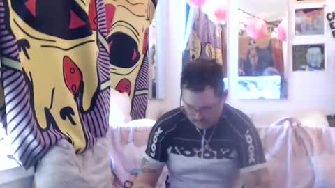 hank rams online show from February 3, 8:14 pm