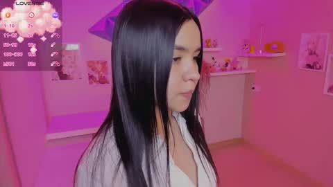 Snapshot of hanna__becker chatting on September 9, 2:11 am hanna  online show from September 9, 2:11 am