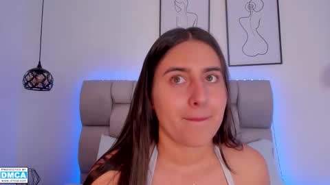 hanna__evans_ online show from March 14, 11:48 am